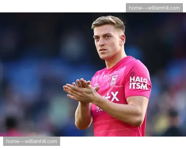 切尔西锋线调整：佩德罗大腿伤缺，德拉普获首发机会